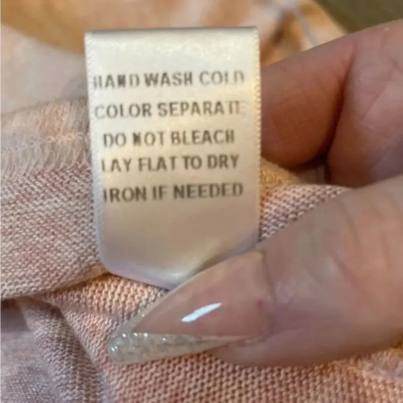 NWOT PINK GILLI LIGHTWEIGHT BRUSHED FABRIC LONG SLEEVE CREW NECK TOP SIZE L - Picture 10 of 11